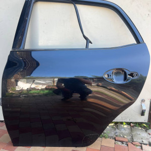 Дверь задняя левая Toyota Auris (2006-2012) 6700402260