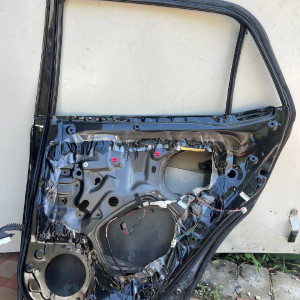 Дверь задняя правая Toyota Auris (2006-2012) 6700302250