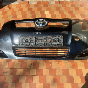 Бампер передний Toyota Auris (2006-2012) 5211902970