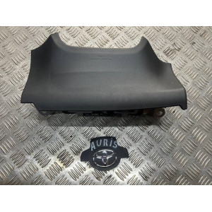 Подушка безпеки в ноги Toyota Auris (2006-2012) 7390002020B0