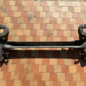 Балка задней подвески Toyota Auris (2006-2012) 4210102260 4210102270