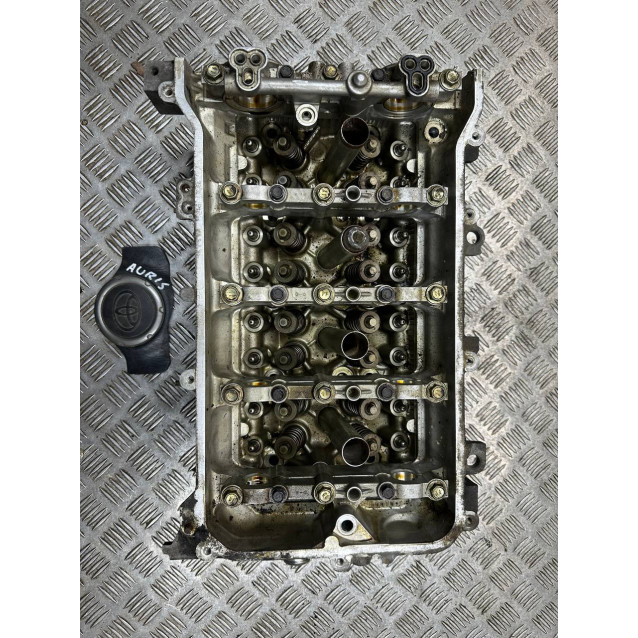Головка блока цилиндров Toyota Auris 1,6 (2006-2012) 1ZR 1110139686