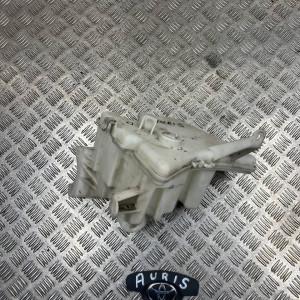 Бачок омывателя Toyota Auris (2006-2012) 8531502230