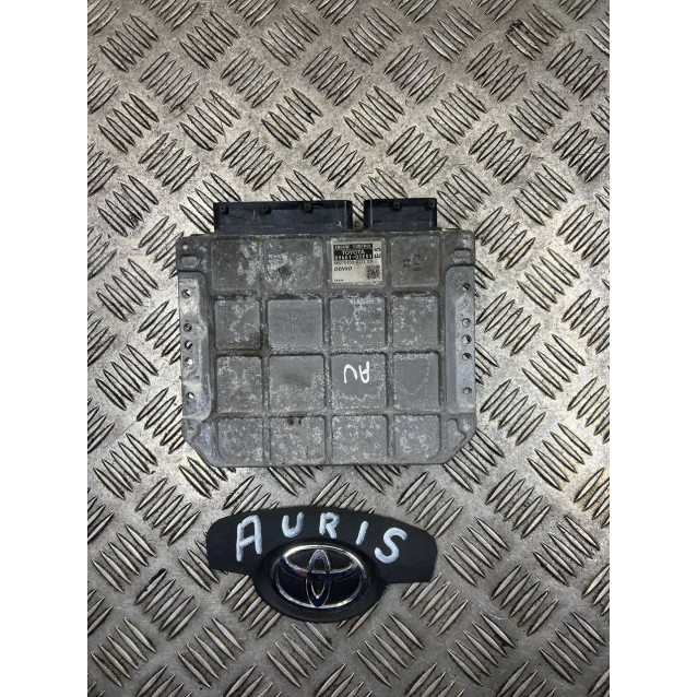 Блок управления двигателем 1.6 МКПП Toyota Auris (2006-2012) 8966102E61 8966102E51