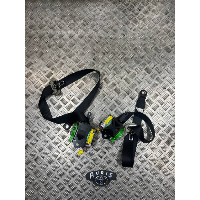 Ремень безопасности Toyota Auris (2006-2012) 7321002220C1 7322002120C1