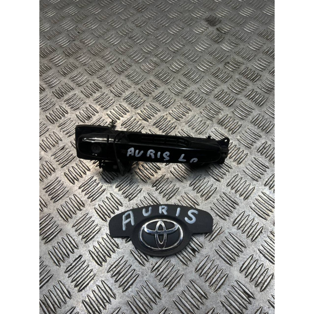 Ручка двери наруж лев перед Toyota Auris (2006-2012) 692020D010
