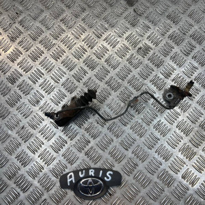 Цилиндр сцепления рабочий Toyota Auris (2006-2012) 1.6 МКПП 3140752010 3147012160