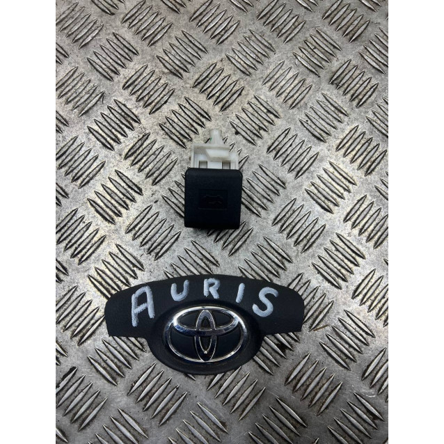 Ручка открывания капота Toyota Auris (2006-2012) 5360105030B0