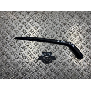 Держатель дворника задний Toyota Auris (2006-2012) 8524102040