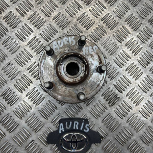 Ступица передняя Toyota Auris (2006-2012) 4355002010
