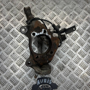 Кулак поворотный левый (цапфа)  Toyota Auris (2006-2012) 4321202170