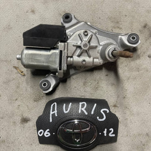 Моторчик стеклоочистителя задний Toyota Auris (2006-2012) 8513002030