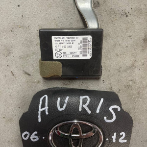 Блок управления центральным замком Toyota Auris (2006-2012) 8978002040