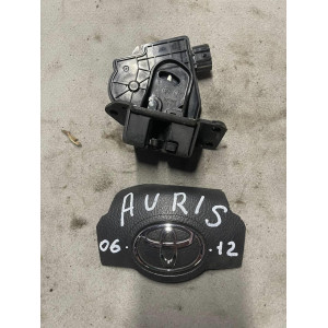 Замок крышки багажника Toyota Auris (2006-2012) 6935002080