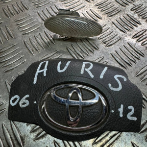Повторитель поворота Toyota Auris (2006-2012) 8173002080