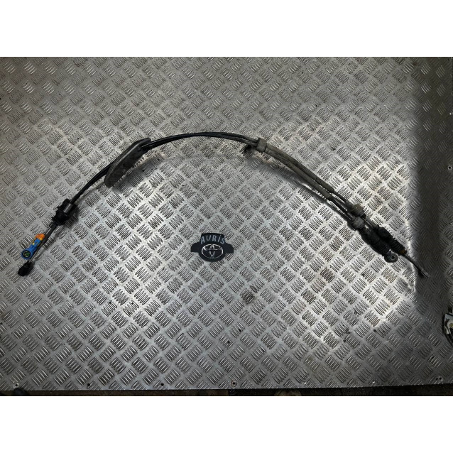Трос перемикання МКПП 1,3 Toyota Auris (2006-2012) 6ст 3382012A50 