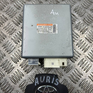 Блок управления рулевой рейкой Toyota Auris (2006-2012) 8965002460 8965002470