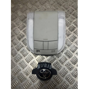 Плафон освещения салона Toyota Auris (2006-2012) 8126002100B0 *передний