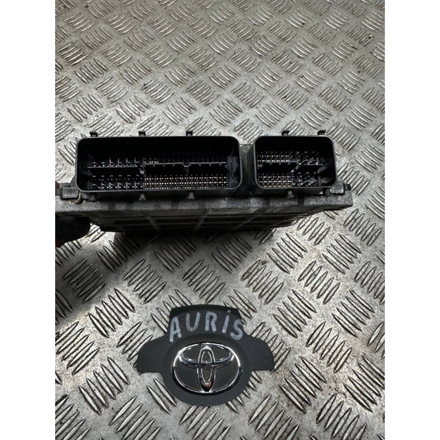 Блок управления двигателем 1.3 МКПП Toyota Auris (2006-2012) 8966102S50