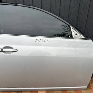 Дверь передня права Toyota Avalon (05-12) 67001AC060 