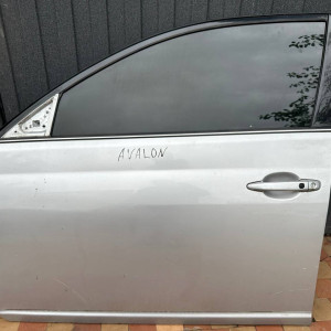Дверь передня ліва Toyota Avalon (05-12) 67002AC050