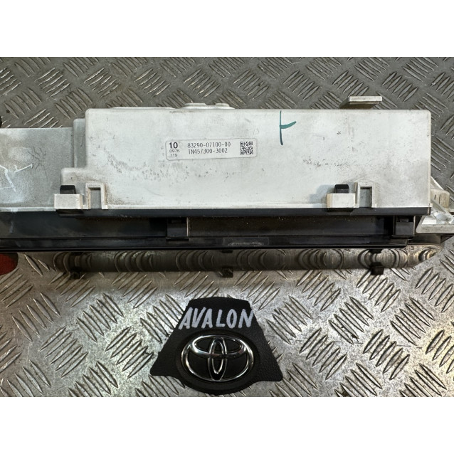 Щиток приборов Toyota Avalon (2005 - 2012) 832900710000 8380007260