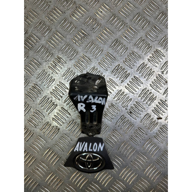 Кронштейн крепление под фонарь правый Toyota Avalon (2005-2012) 58385AC040
