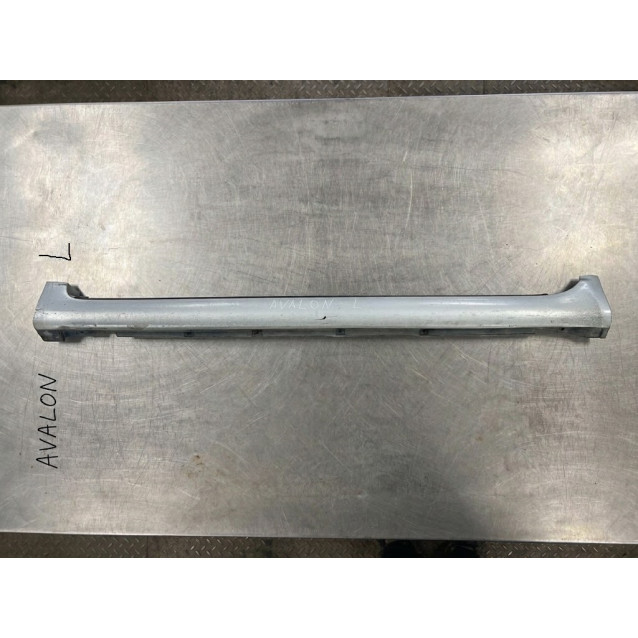 Накладка порога левая Toyota Avalon (2005-2012) 75852AC020C0 7585207040