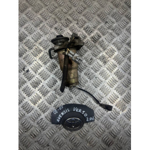 Кронштейн корпус масляного фильтра Toyota Avensis Verso (2001-2005) 9091530003 1560927010	