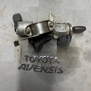 Замок зажигания Toyota Avensis T25 (2003-2009) 450200504