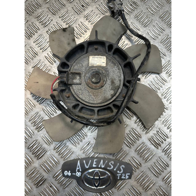 Вентилятор радиатора с моторчиком Toyota Avensis T25 (03-06) 163610G020