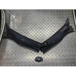 Жабо пластик панель під лобове скло (двірники) Toyota Avensis T25 (2003-2009) 5578105050 5578205041 5578105061