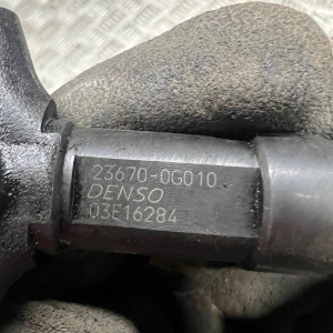 Форсунка топливная Toyota Avensis T25 (2003-2009) 236700G010