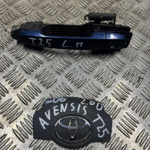 Ручка двери передняя левая Toyota Avensis T250 (2003-2009) 6920205020