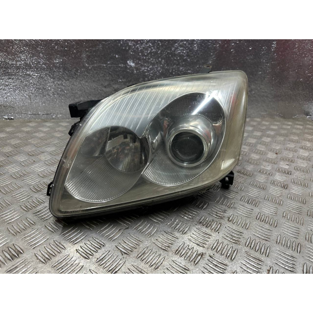 Фара левая Toyota Avensis T25 (-2006) 8117005190