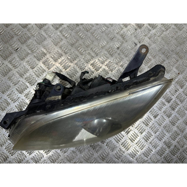 Фара левая Toyota Avensis T25 (-2006) 8117005190