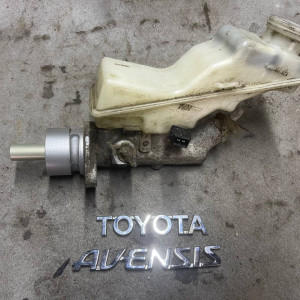 Цилиндр тормозной главный Toyota Avensis T25 (2003-2009) 4720105090 