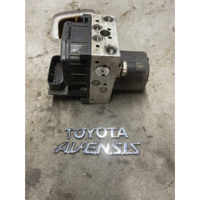 Блок ABS Toyota Avensis T25 (2003-2009) 8954105130