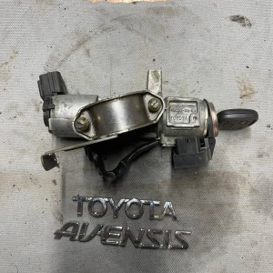 Замок зажигания Toyota Avensis T25 (2003-2009) 4528005070