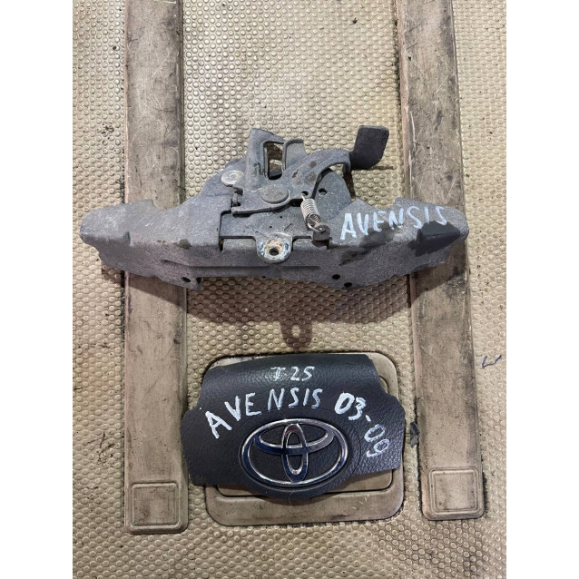 Замок капота Toyota Avensis T25 (2003-2009) 5351005030