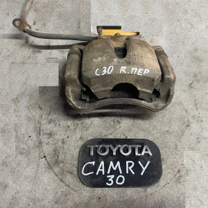 Супорт передній правий Toyota Camry 30 (2001-2006) 4773033200 4773033190