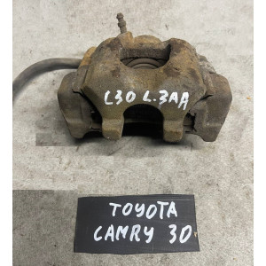 Супорт задній лівий Toyota Camry 30 (2001-2006) 4775048040