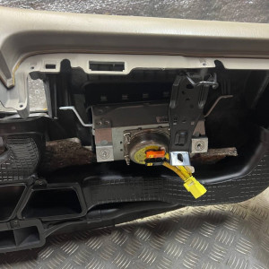 Торпедо накладка Toyota Camry 30 (2001-2006)+подушка 55401AA040E1 7396006090