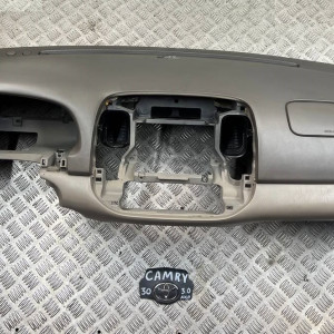 Торпедо накладка Toyota Camry 30 (2001-2006)+подушка 55401AA040E1 7396006090
