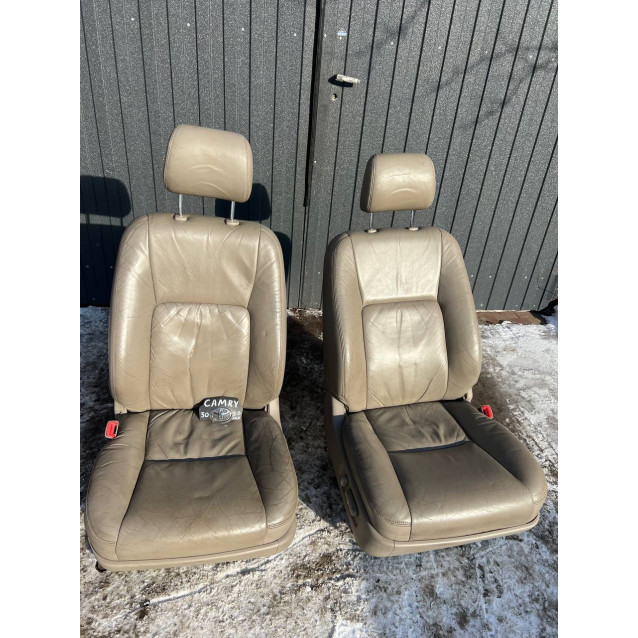 Сиденья Toyota Camry 30 (01-06) 