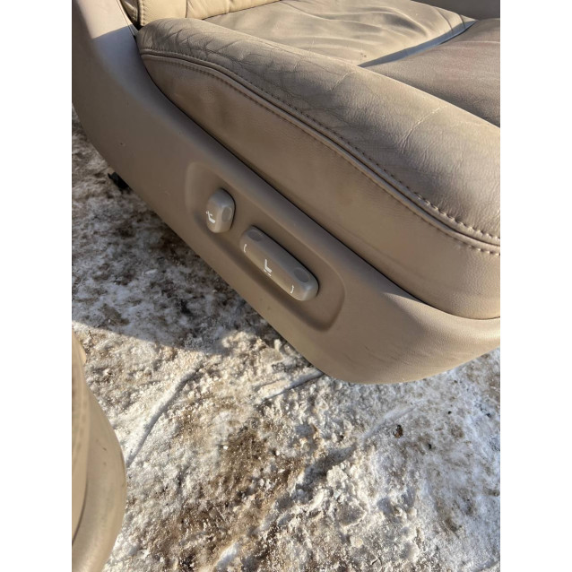 Сиденья Toyota Camry 30 (01-06) 