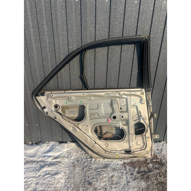 Дверь задня ліва Toyota Camry 30 (2001-2006) 67004AA040