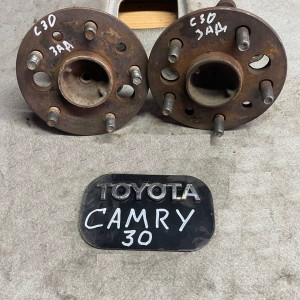 Ступица задняя правая Toyota Camry 30 (2001-2006) 4245048010 4245006021 4245048011