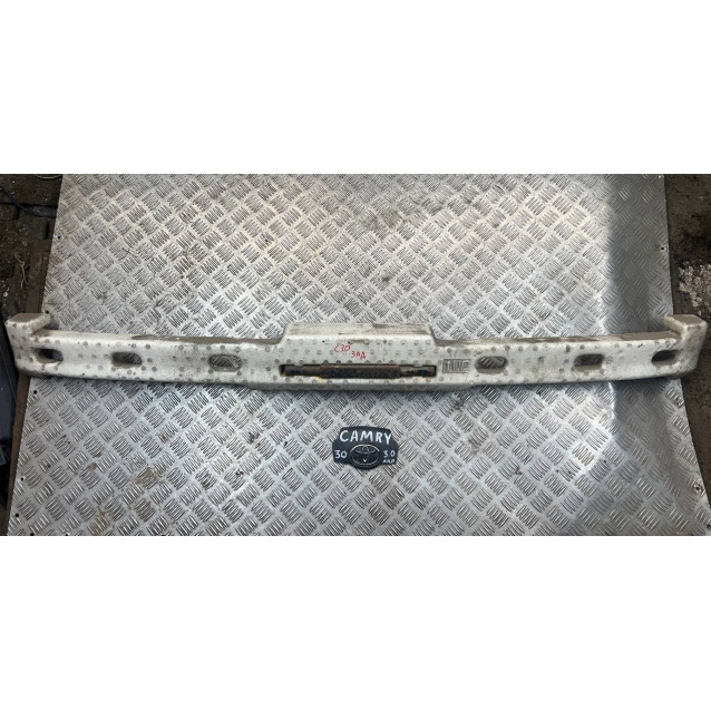 Абсорбер наполнитель бампера задний Toyota Camry 30 (2001-2006) 5261533080