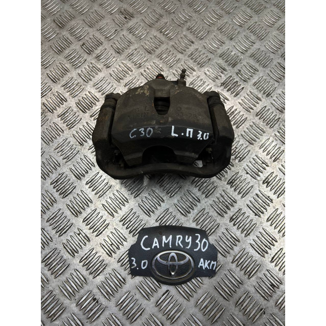 Супорт передній лівий Toyota Camry 30 (2001-2006) 4775033200 4775033190 